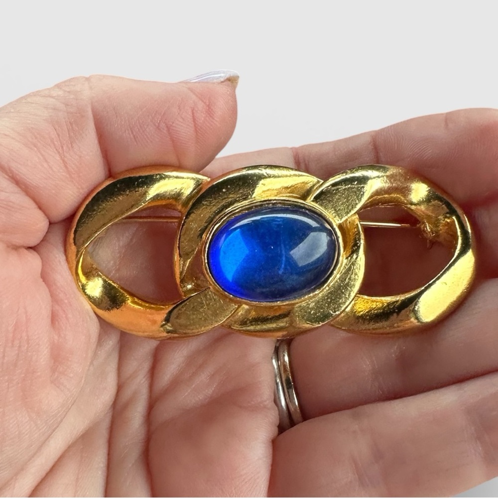 Vintage Gold Chain Link Brooch Blue Cabochon Statement Pin - Picture 4 of 5